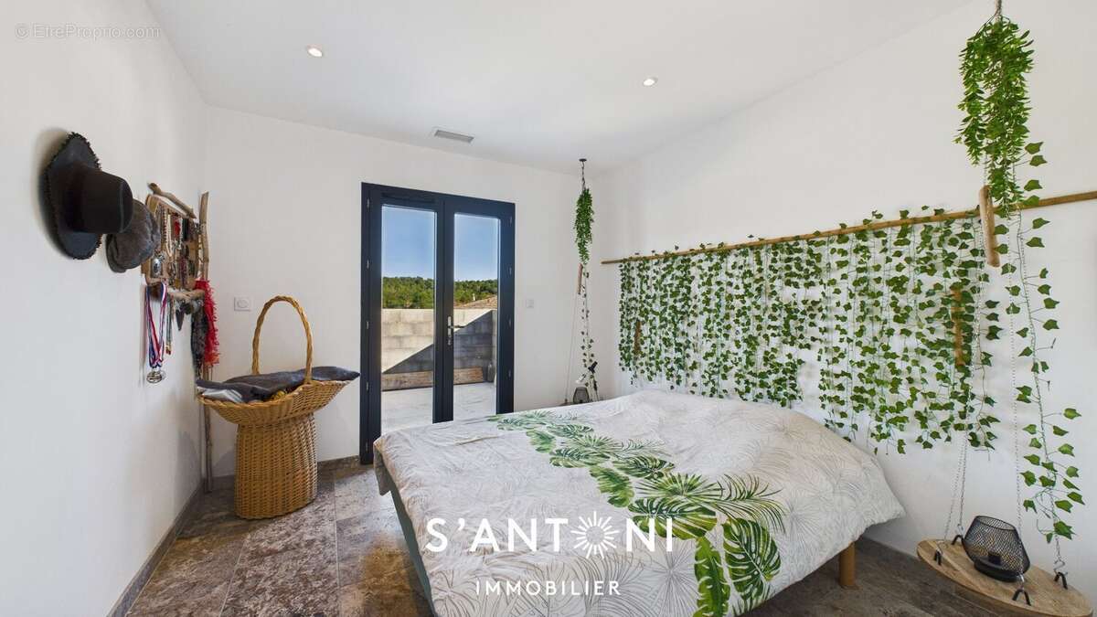 Maison à CESSENON-SUR-ORB