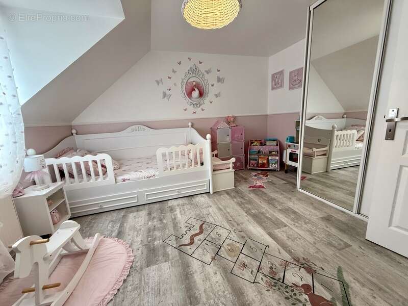 Maison à VILLEVEQUE