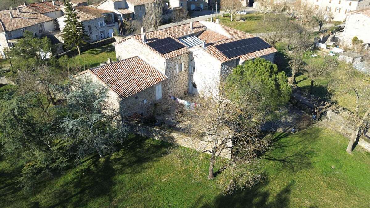 Maison à LABLACHERE