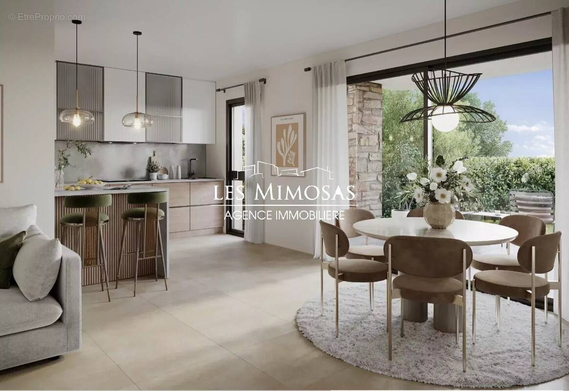 Appartement à FREJUS