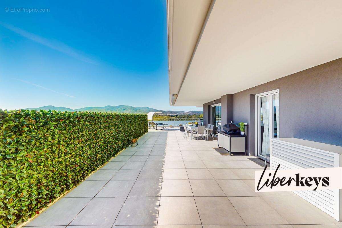 Appartement "Villa sur le toit" d'exception aux portes de Fréjus – Superbe 5 pièces de 110 m² avec terrasse panoramique de 144 m - photo 11