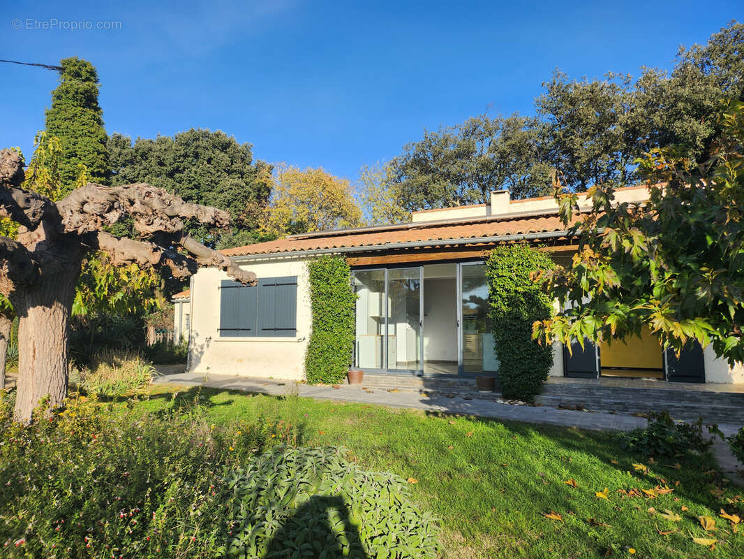 Maison à UZES