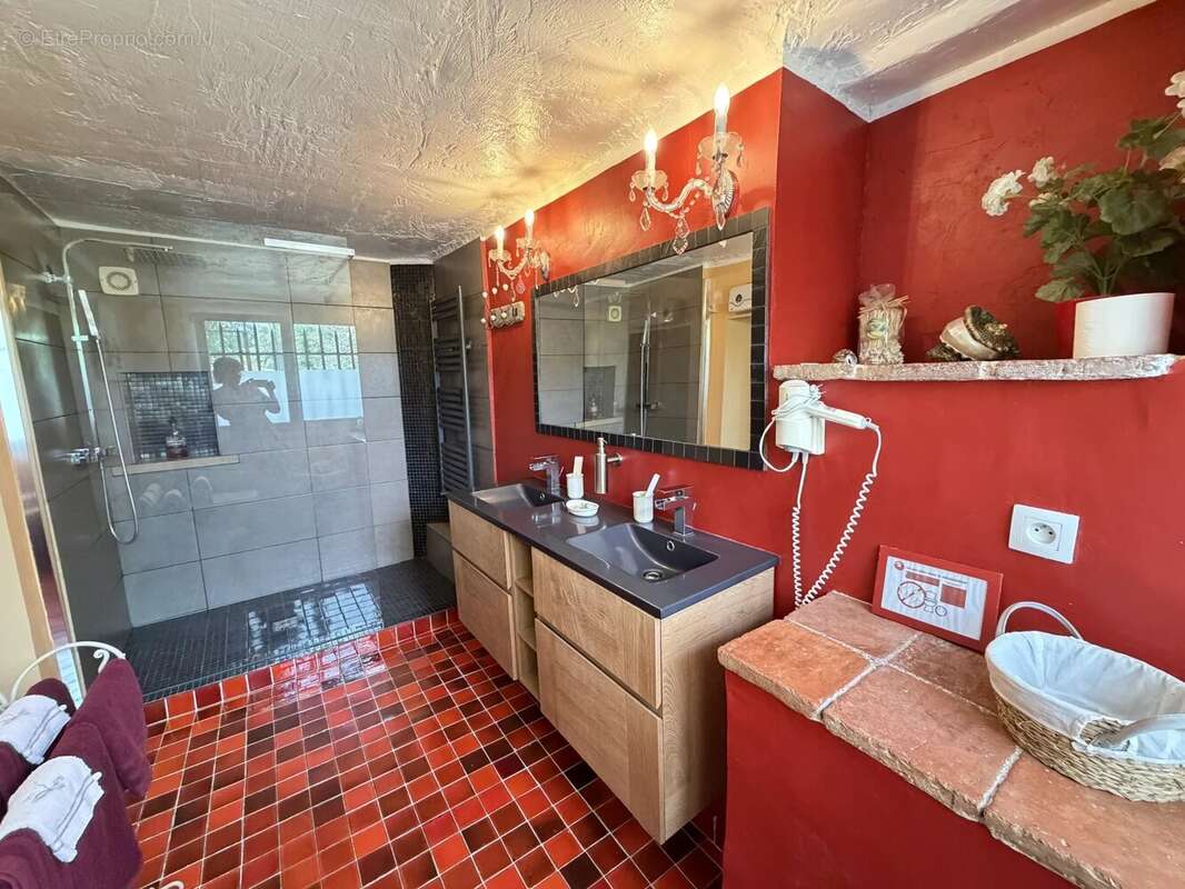 Bâtisse de caractère – 166 m² – Piscine – Chambres d’hôtes – Plus de 5 000 m² de terrain - photo 8