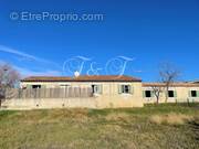 Maison à SAINT-SATURNIN-LES-APT