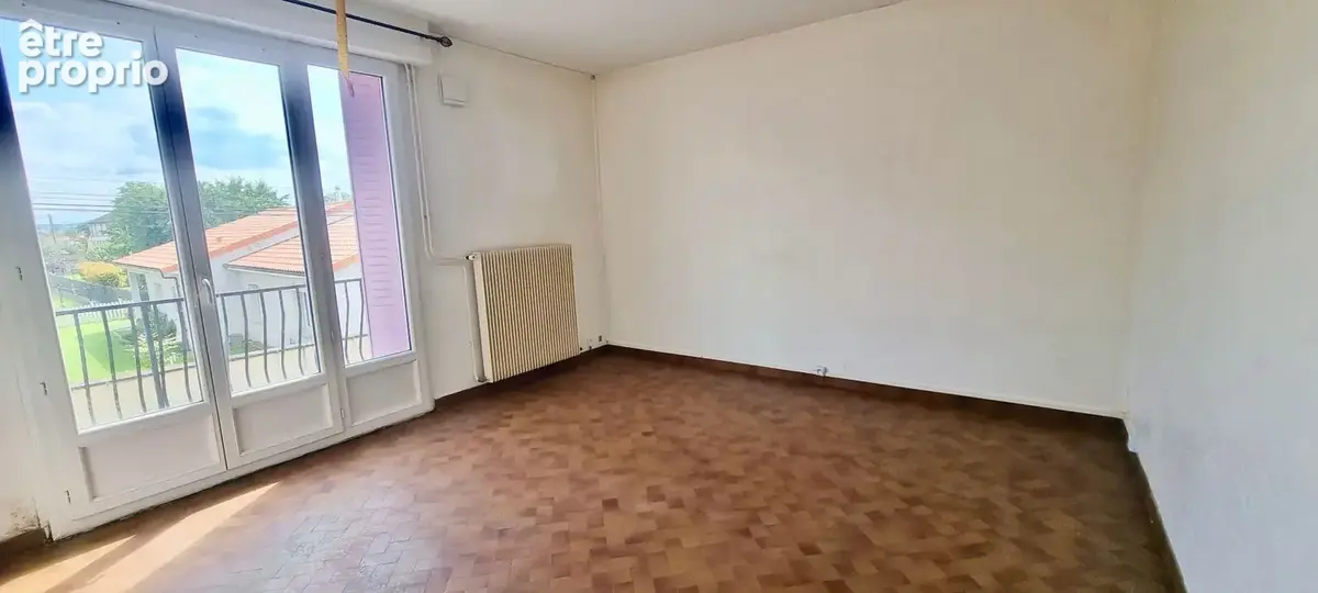 LUSSAT / Ensemble immobilier à fort potentiel, coup de coeur assuré ! - photo 11