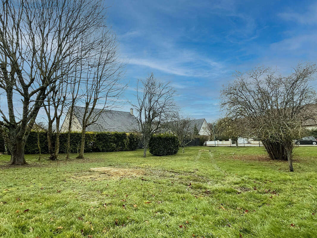 Terrain à VAROIS-ET-CHAIGNOT