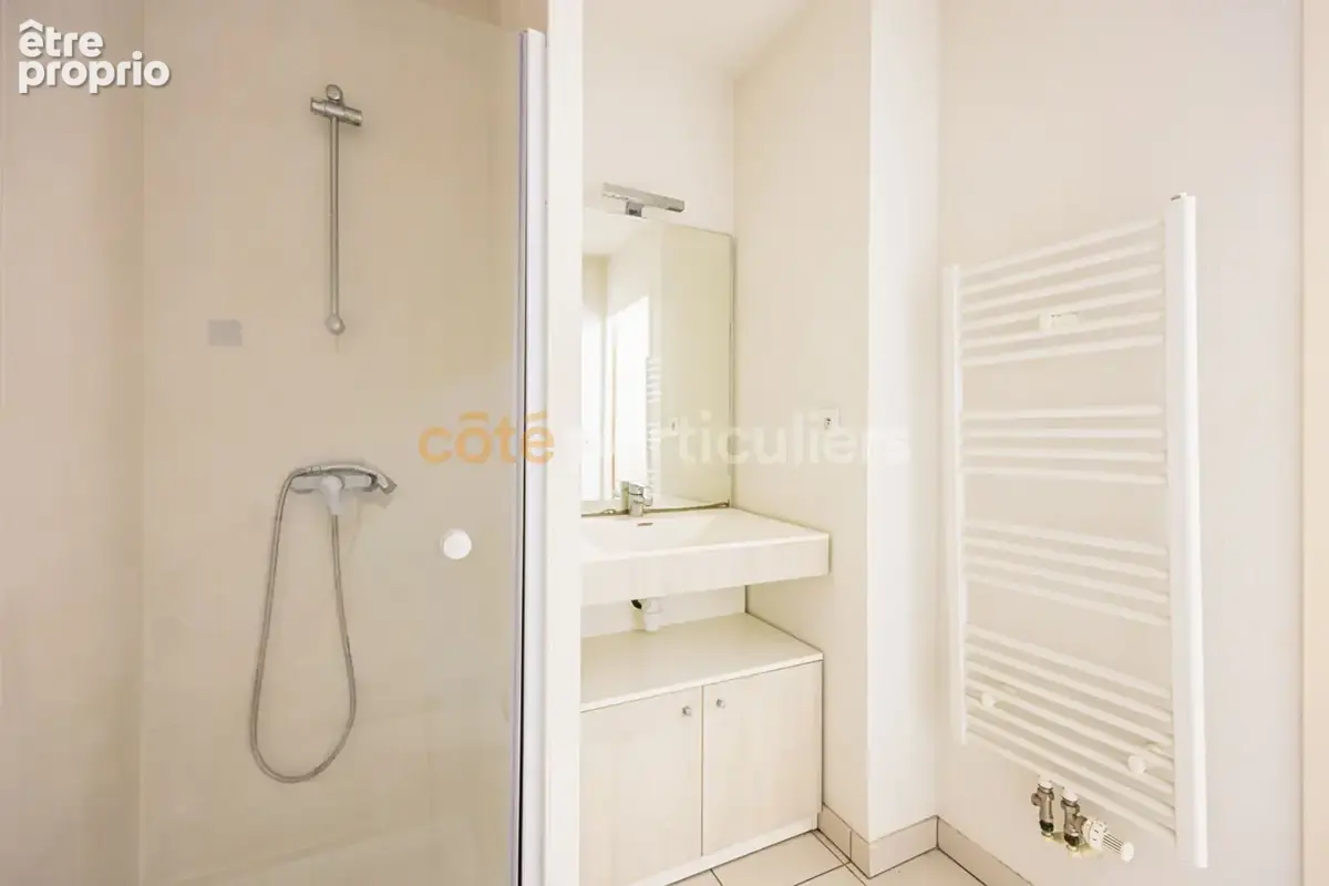 Nouveauté côté particuliers -- romanet -- deuxième étage -- 44m2 habitables -- parking - photo 5