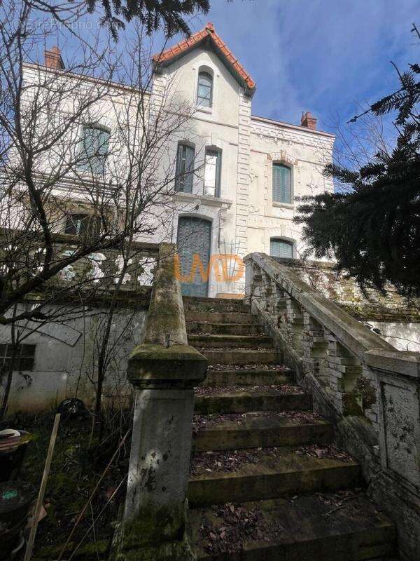 Aveyron grande maison familliale sur terrain clôt - photo 14