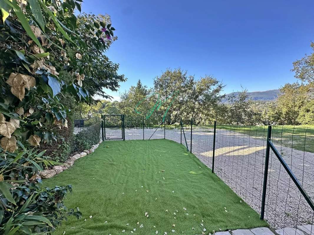 Appartement à VALBONNE