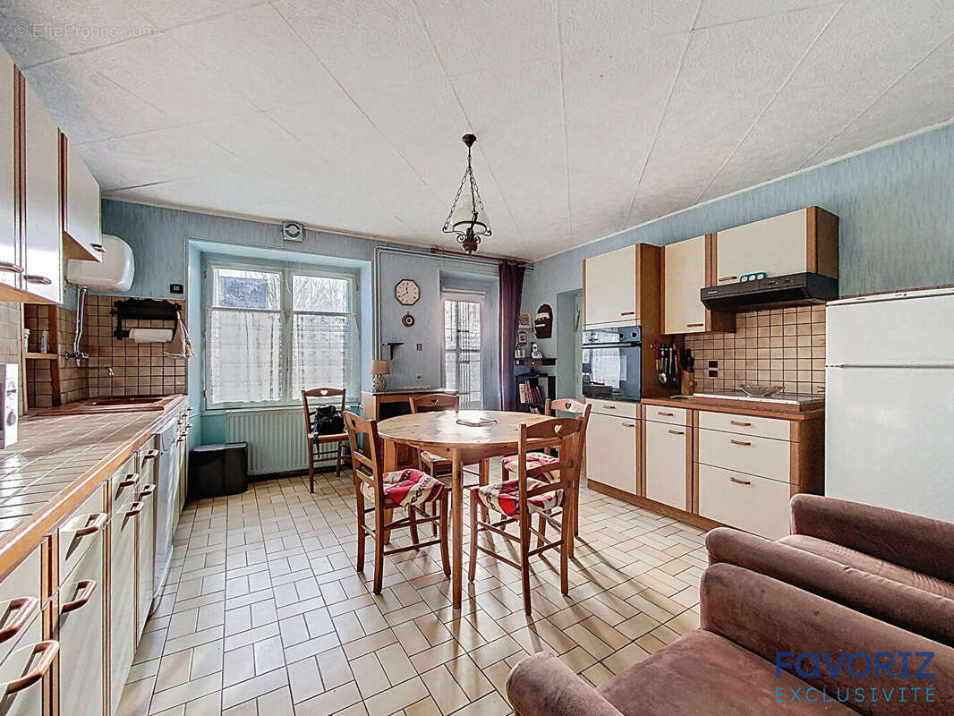 Maison à TIL-CHATEL