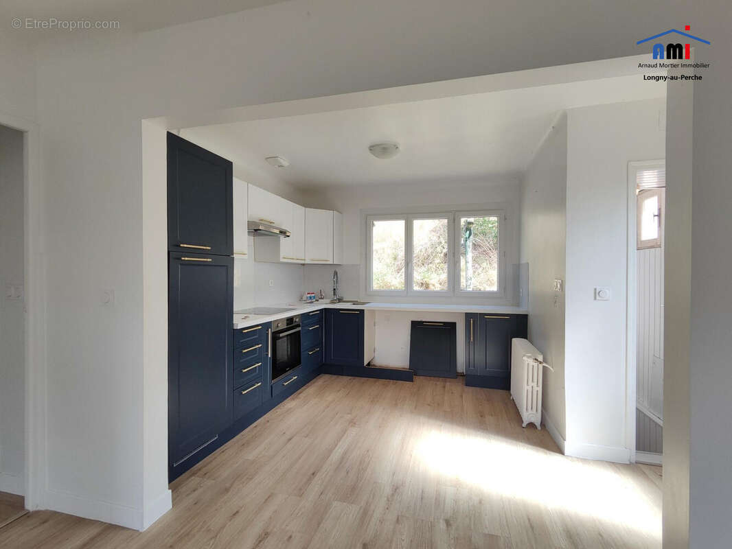 Maison à LONGNY-AU-PERCHE