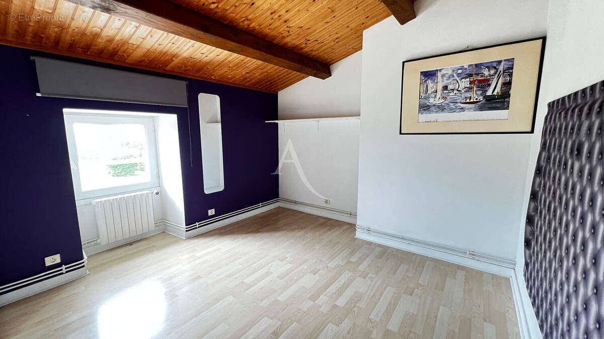 Maison190m² 6 pièces Corme Royale 3 000m² terrain - photo 12