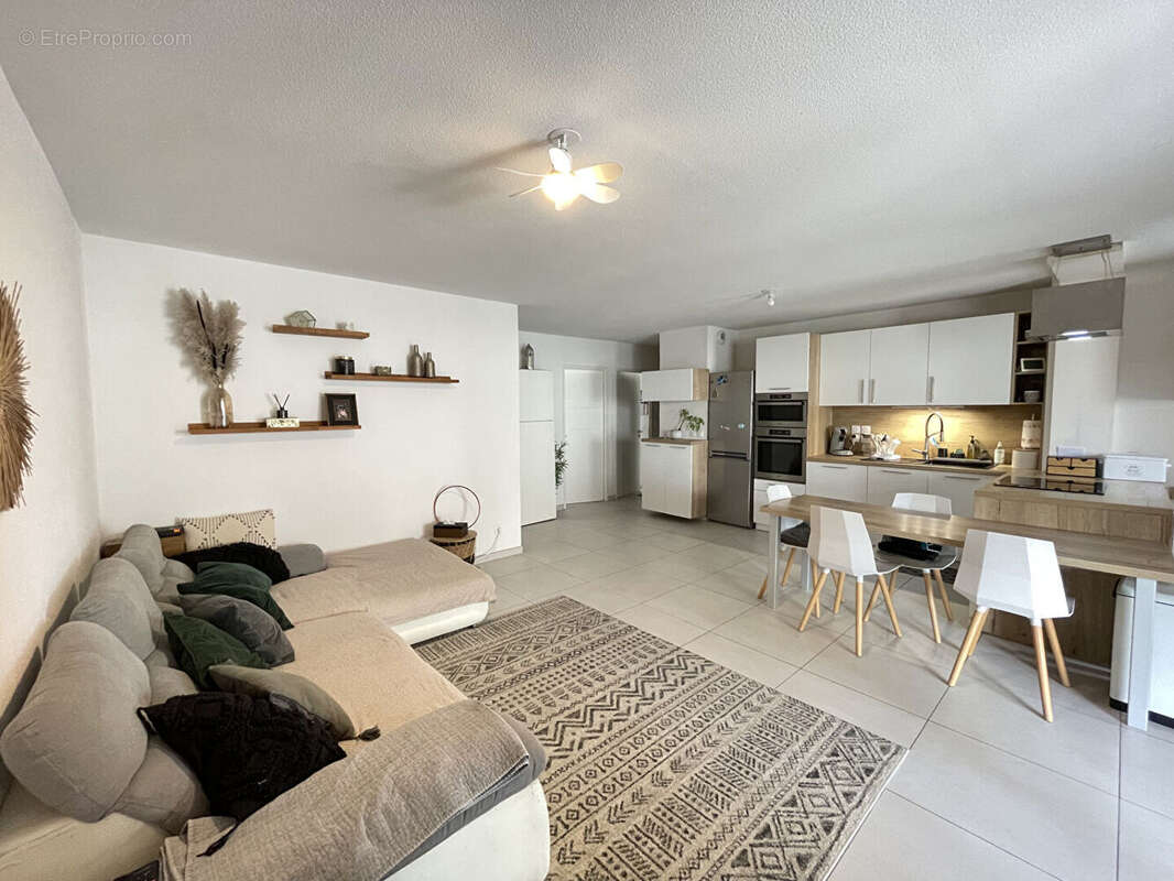 Appartement à SAINT-JEAN-DE-VEDAS