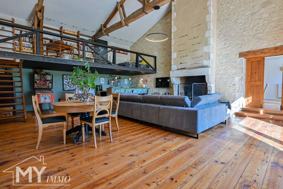 Maison à SAINT-MEARD-DE-GURCON