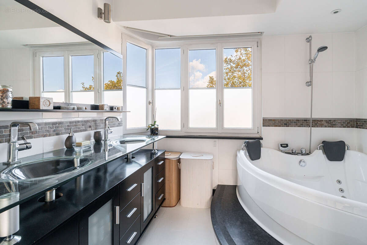 Appartement à BAGNEUX