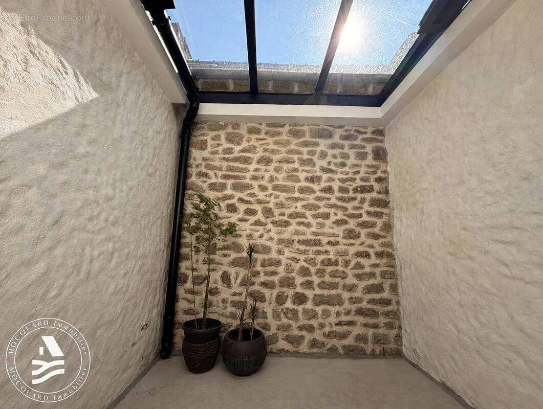 Maison de caractère, entièrement rénovée avec goût - photo 12