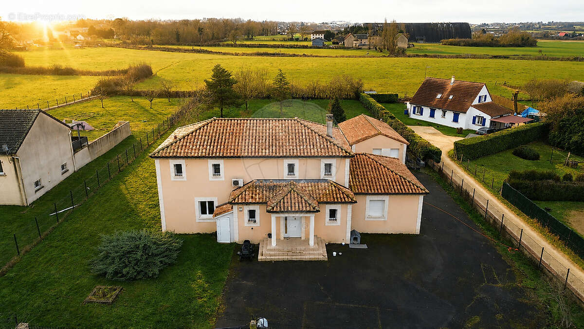 Maison 5 chambre(s) à vendre - photo 2