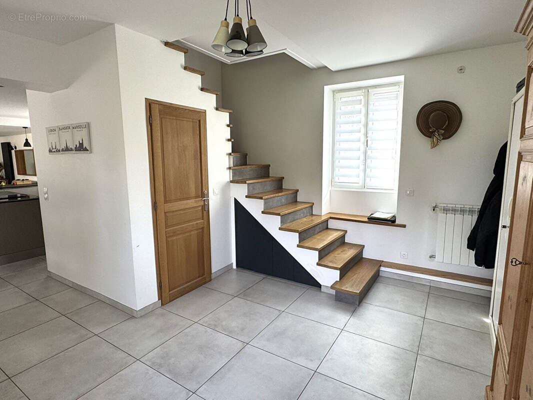 Maison à FEUCHEROLLES