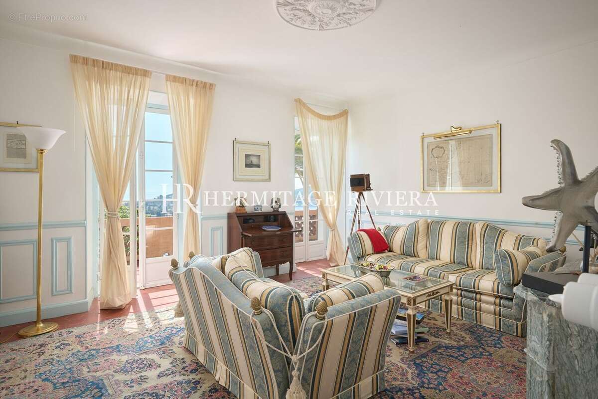 Appartement à VILLEFRANCHE-SUR-MER