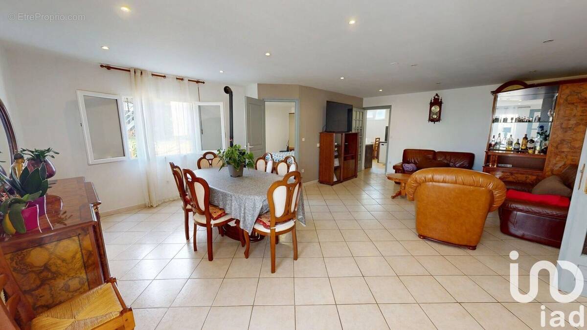 Photo 1 - Maison à DAMMARIE-LES-LYS