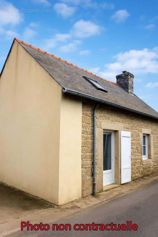 Maison à PLOUGUERNEVEL