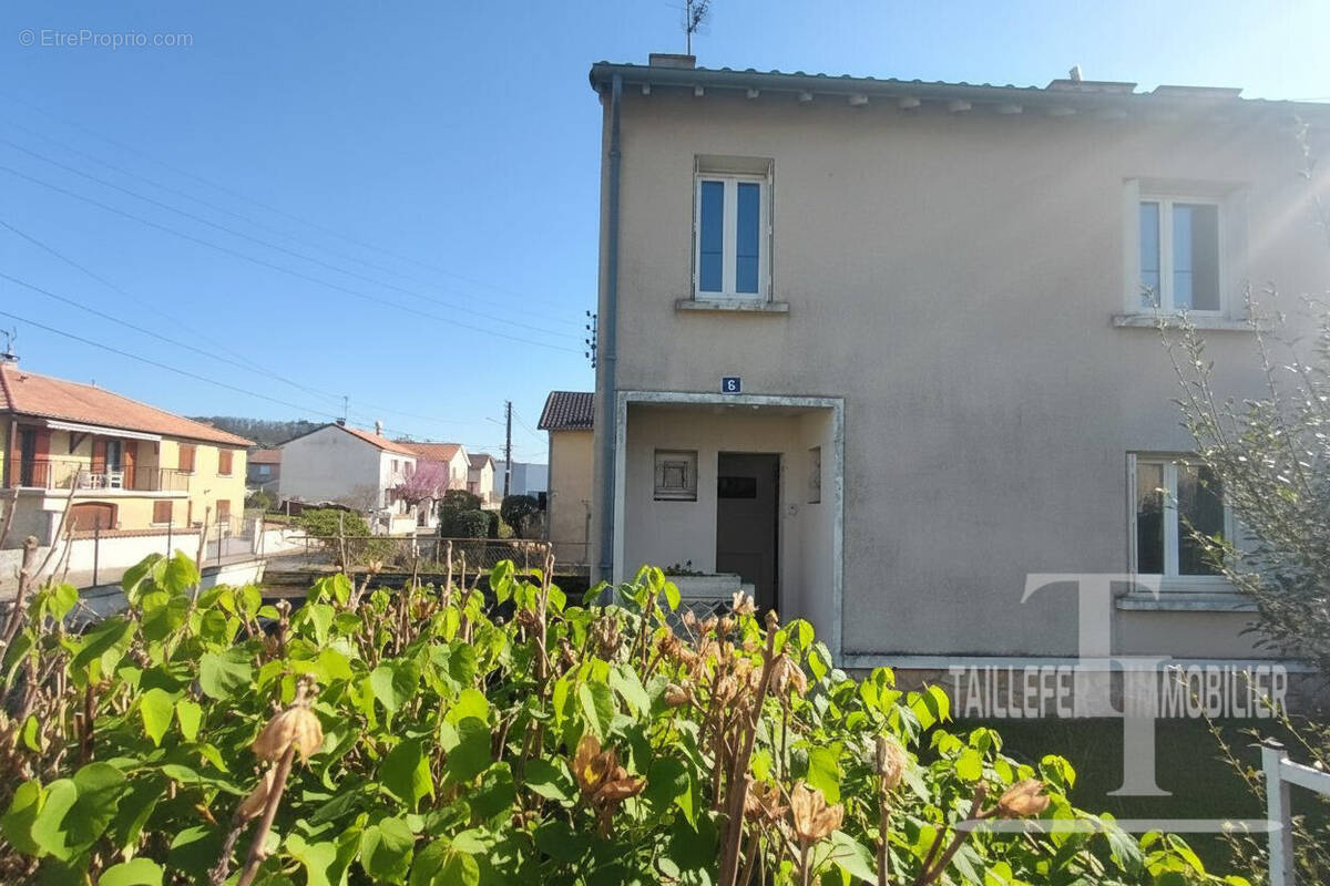 Maison à TRELISSAC