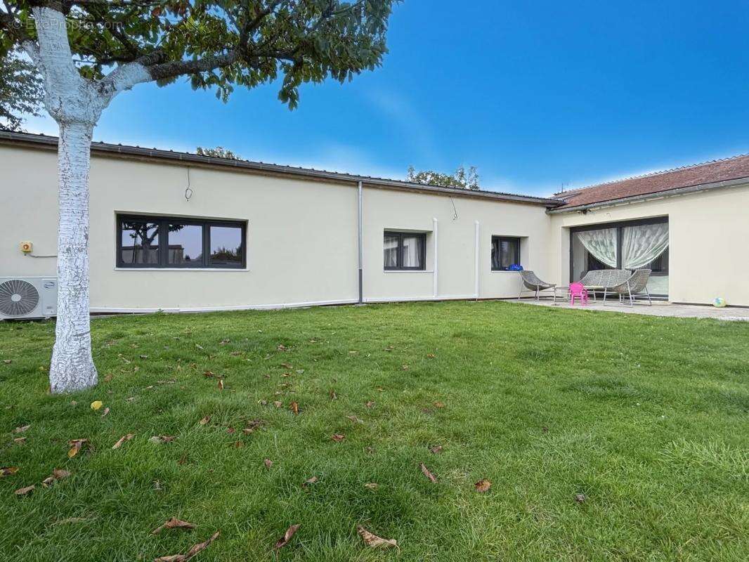 Maison à SAINT-LAURENT-DES-BOIS