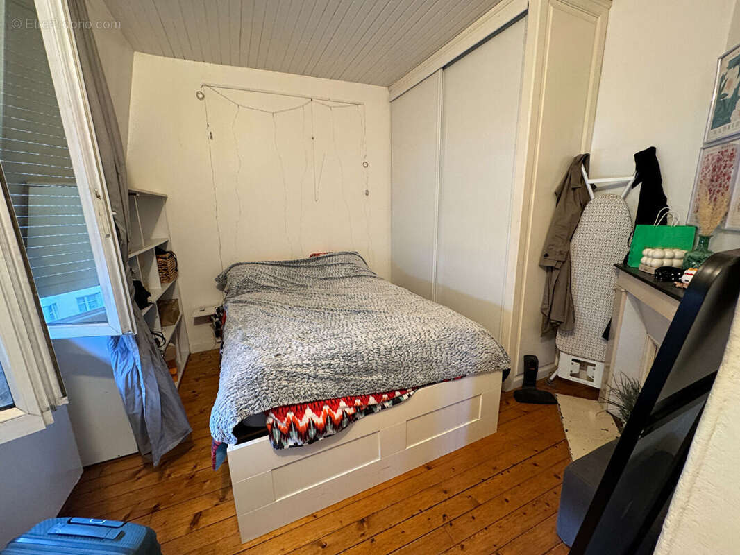Appartement à PARIS-12E
