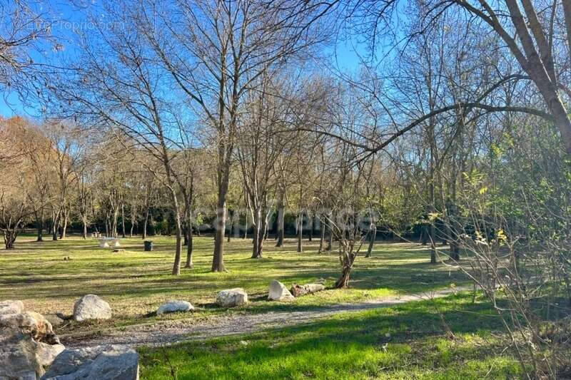 Appartement à JUVIGNAC