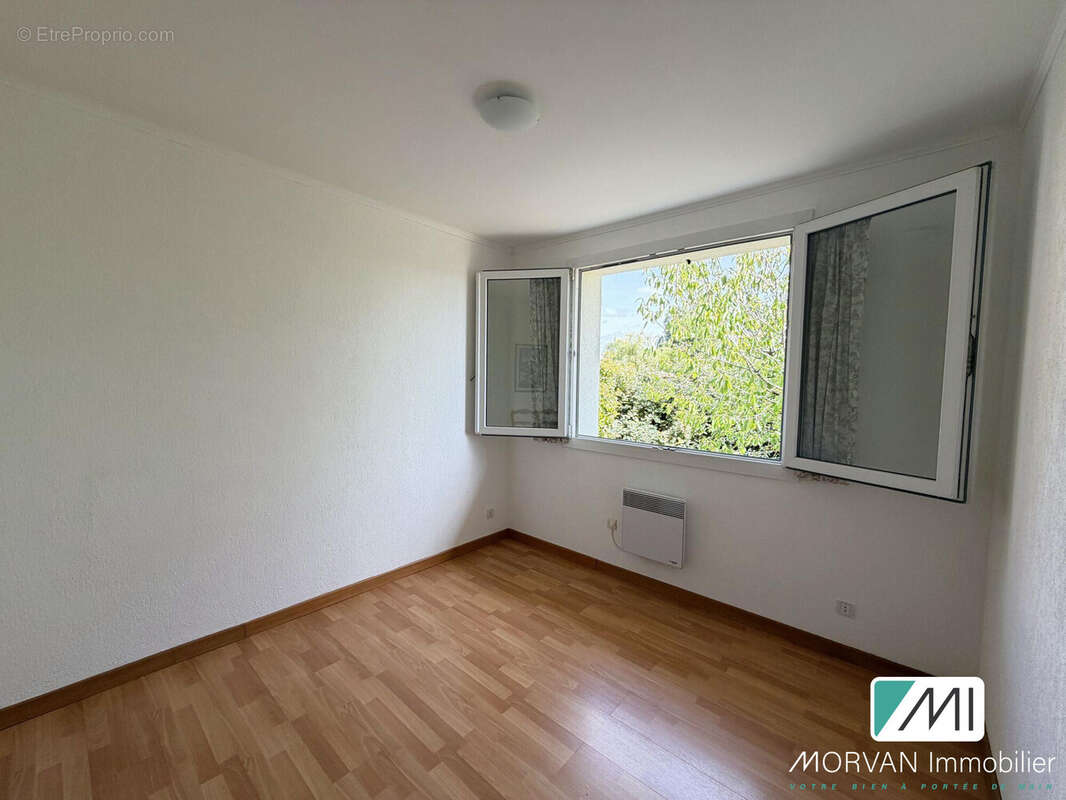 Maison 175 m² à Les Essarts-Le-Roi  - photo 8