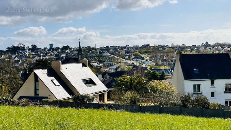 Terrain à CAMARET-SUR-MER