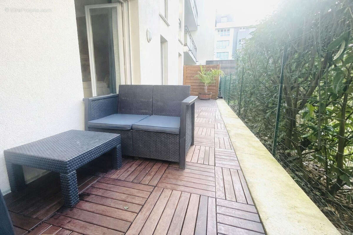 Appartement à SAINT-THIBAULT-DES-VIGNES