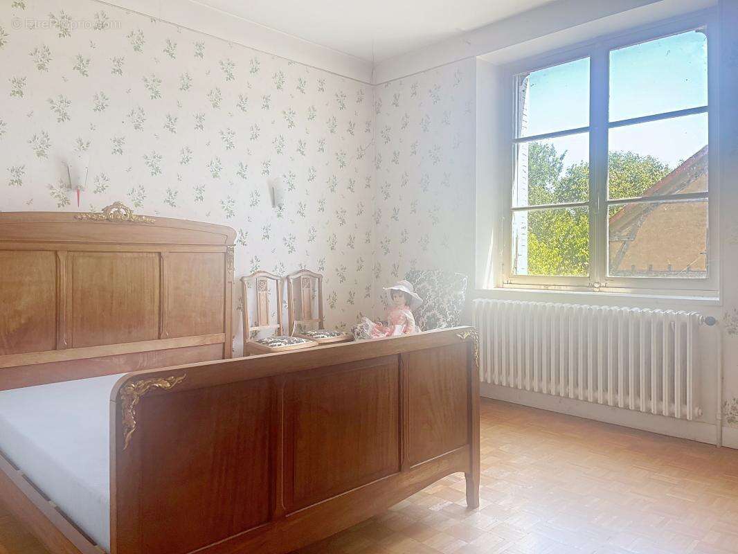 Maison 190 m² à Neuvy-Saint-Sepulchre  - photo 11