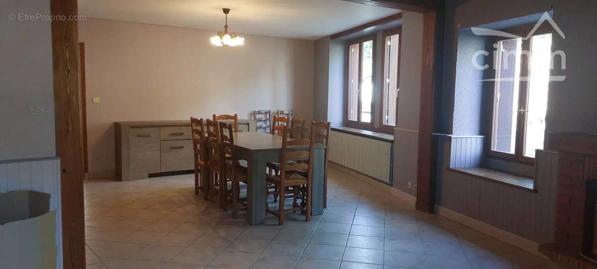 Maison à CHAPAREILLAN