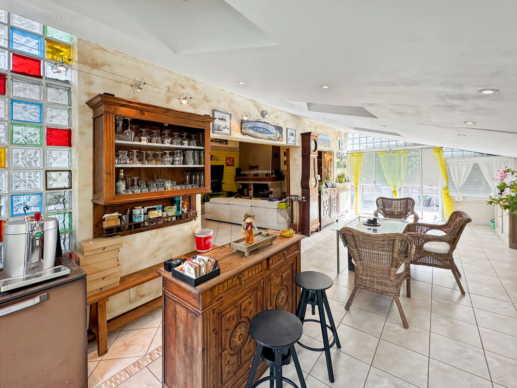 Maison à PAREMPUYRE