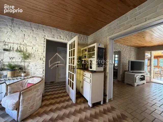Une maison généreuse, idéale pour vivre et recevoir - photo 9