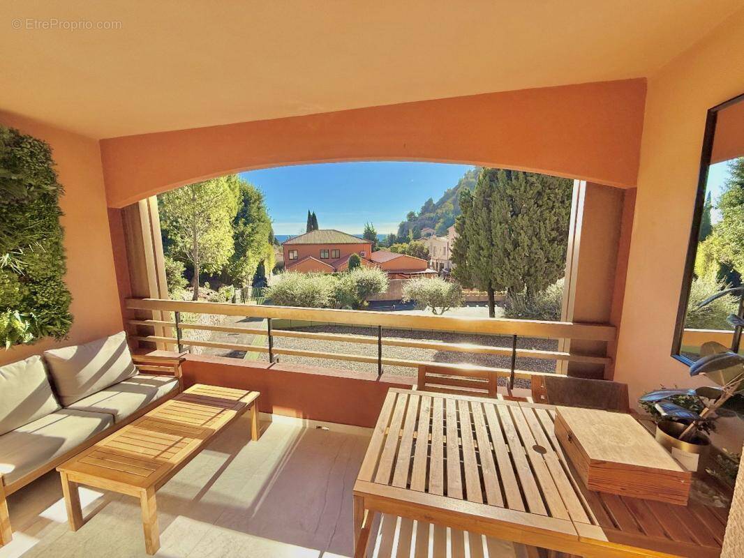Appartement à EZE