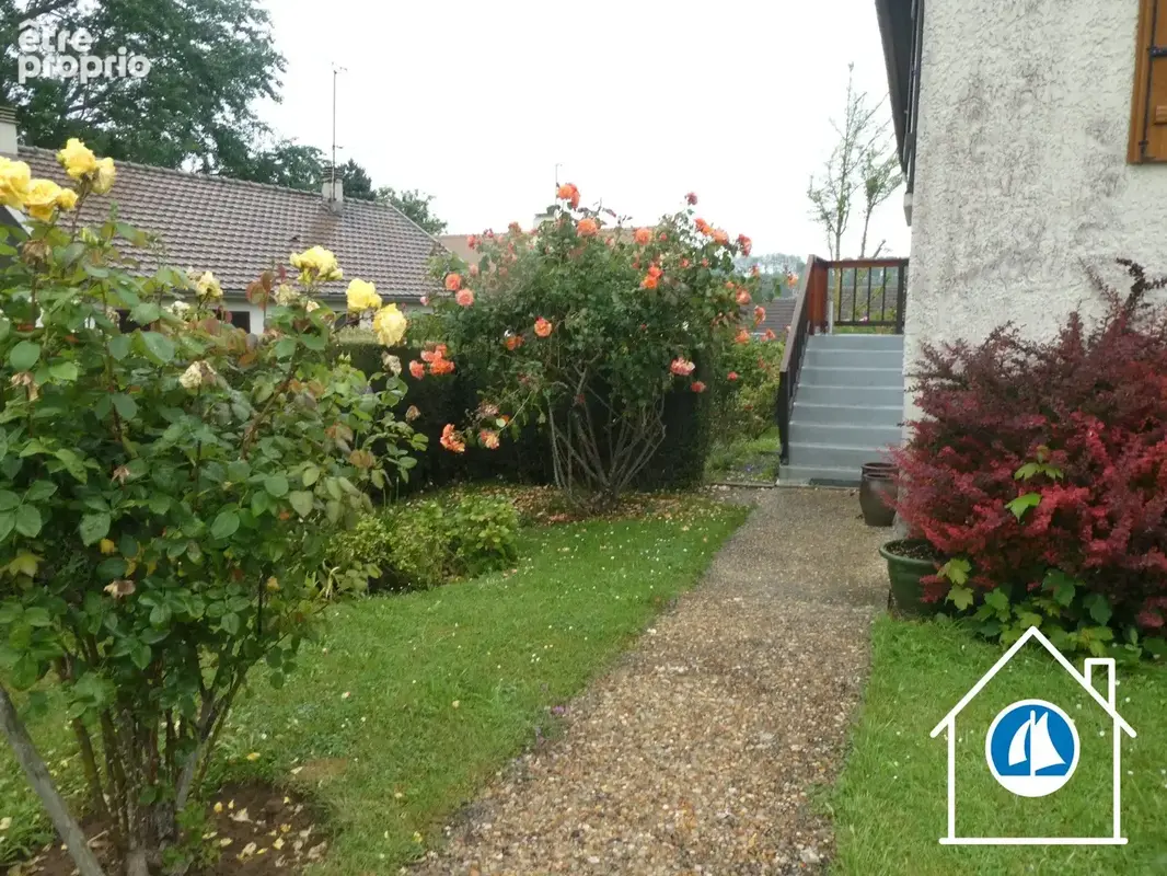 Maison 110 m² à Arromanches-Les-Bains  - photo 2