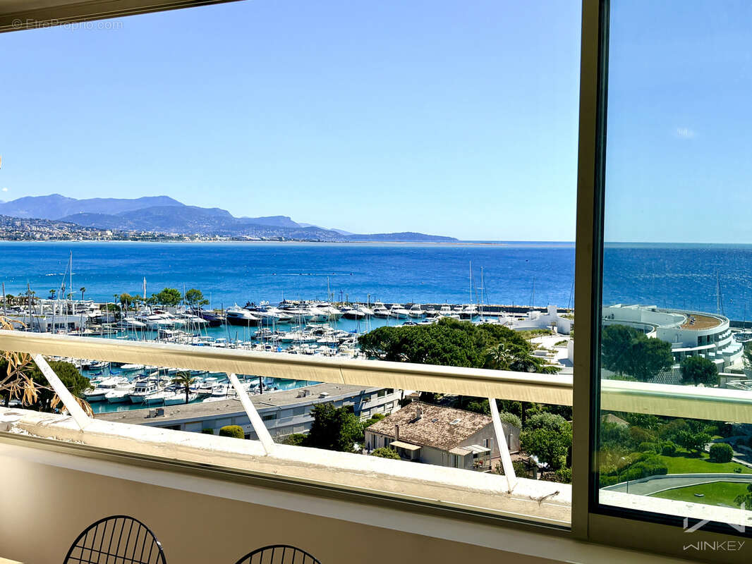 Appartement à VILLENEUVE-LOUBET