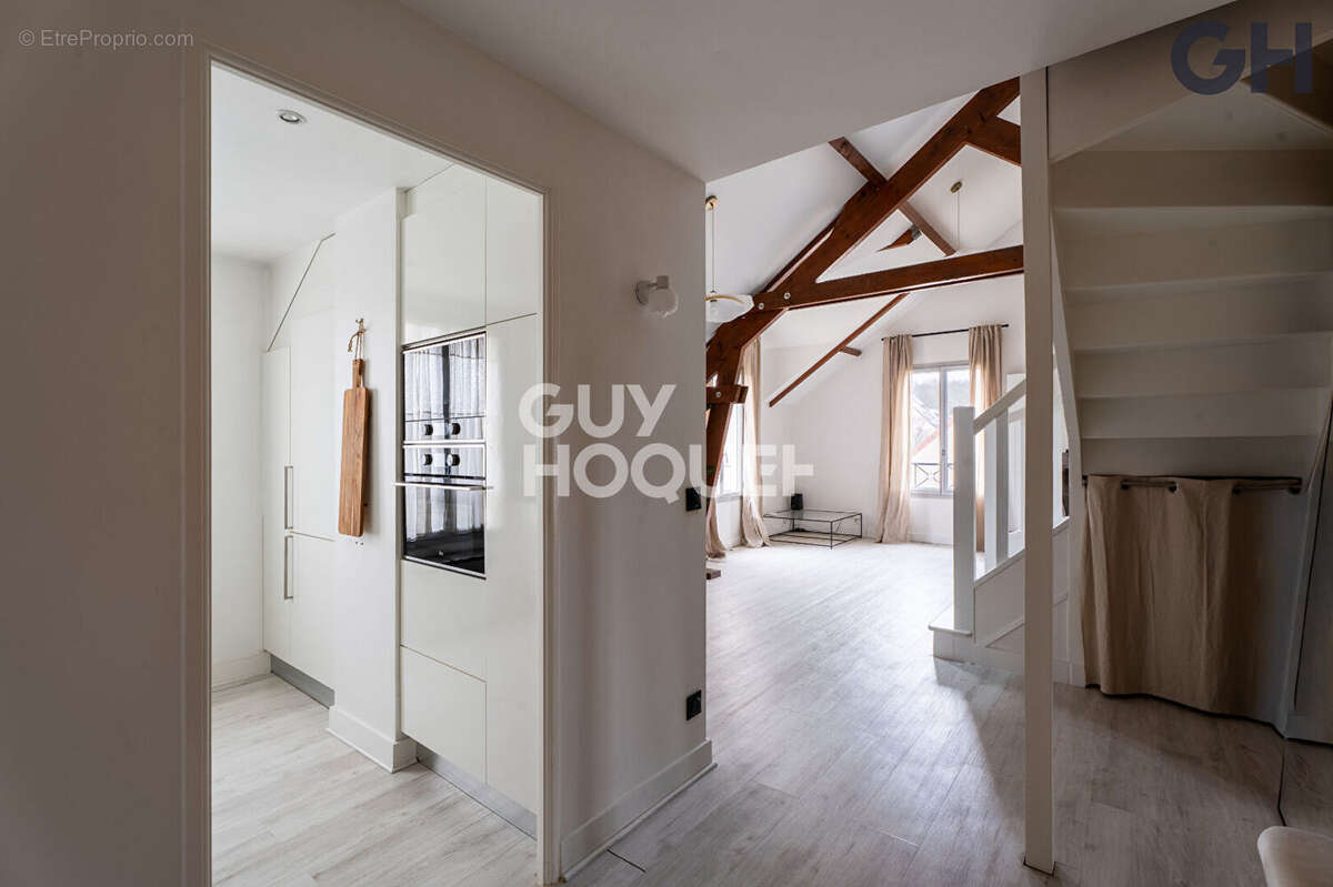 Appartement en duplex 3 pieces à soisy-sur-seine - photo 2