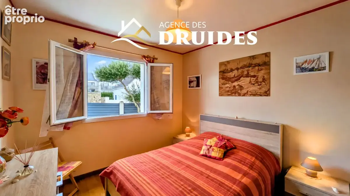 Plouharnel à proximité immédiate des commerces - Superbe maison de 203 m²  - 5 chambres - vie de plain-pied - jardin - garage - photo 8
