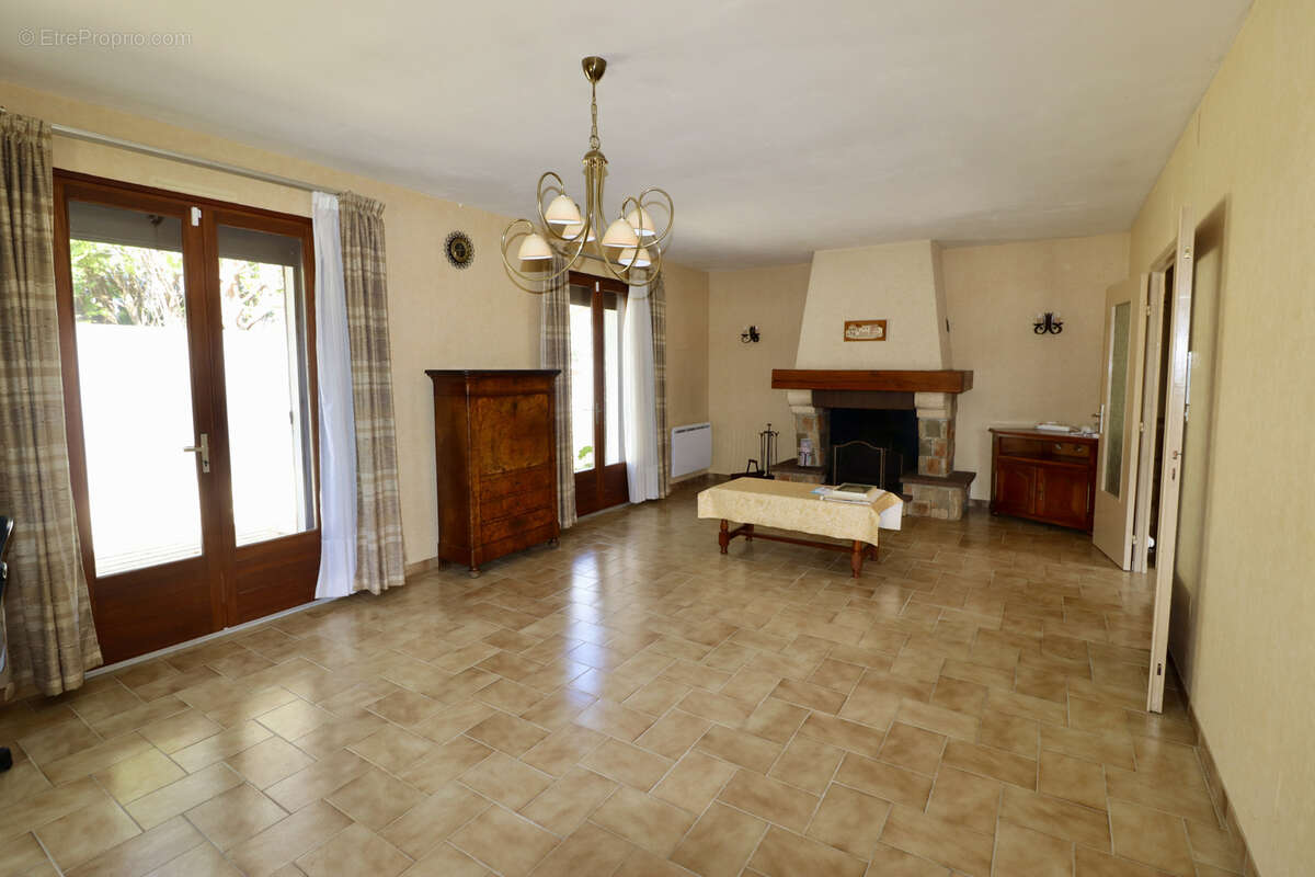 Maison à MESCHERS-SUR-GIRONDE