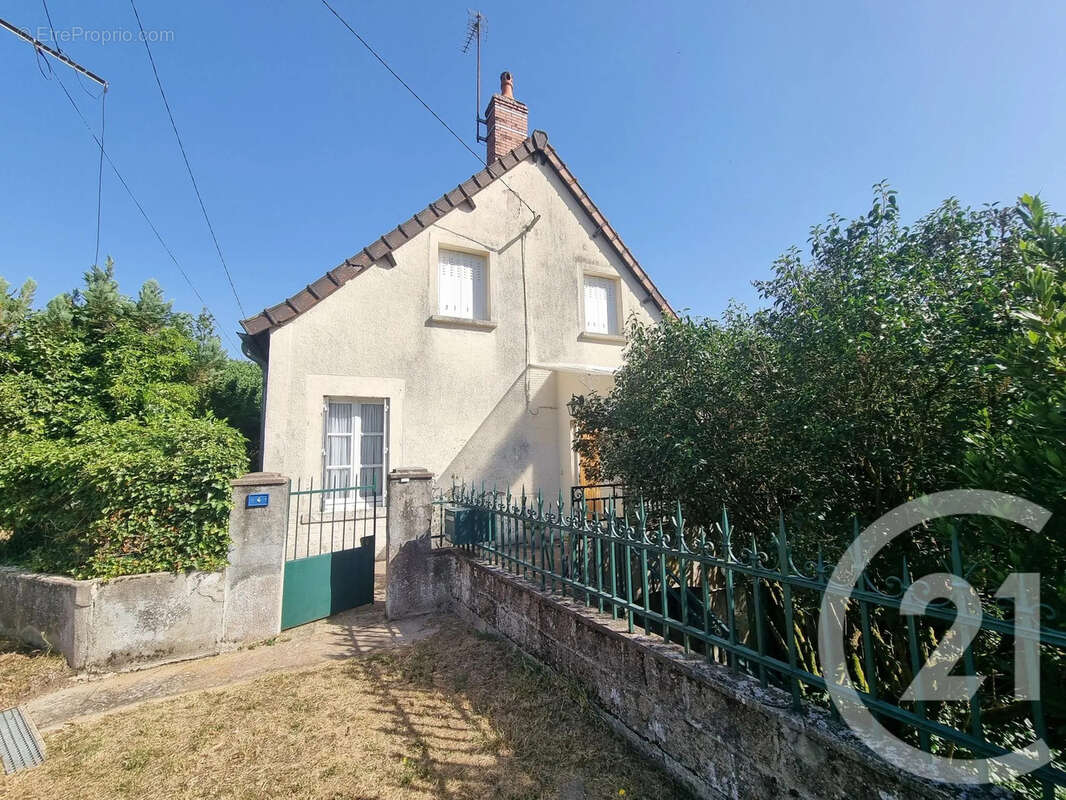 Maison à EPIRY