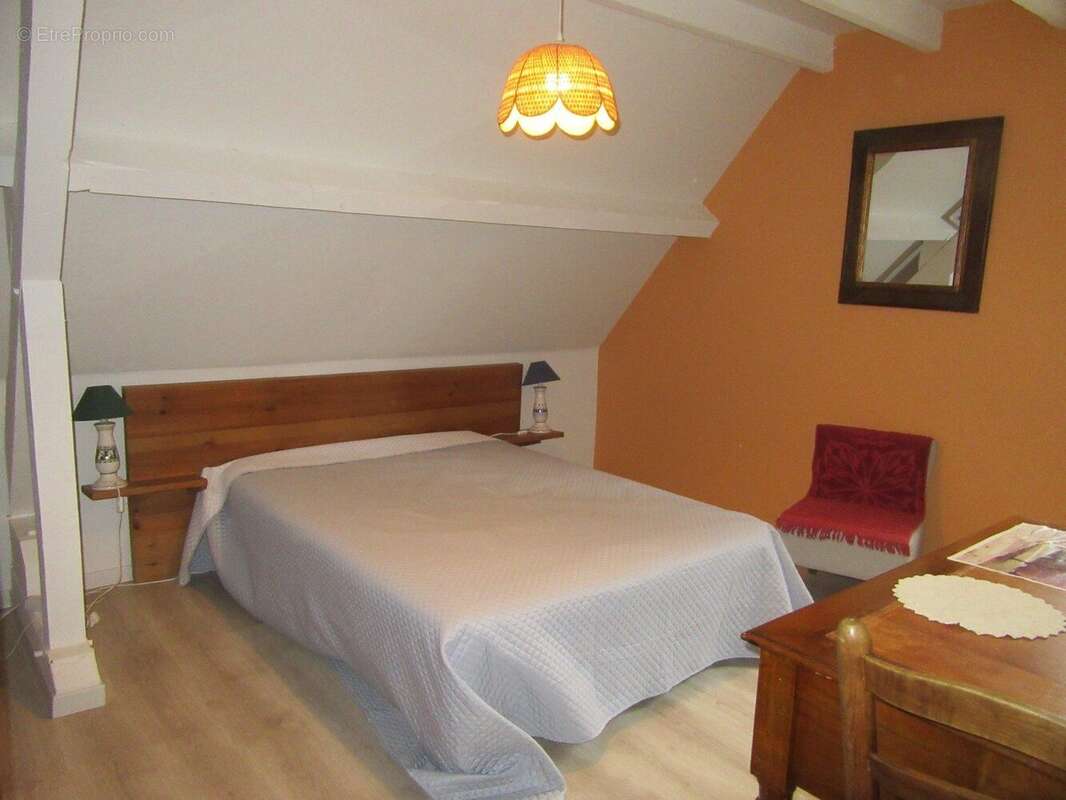 Maison à SALLES-LA-SOURCE