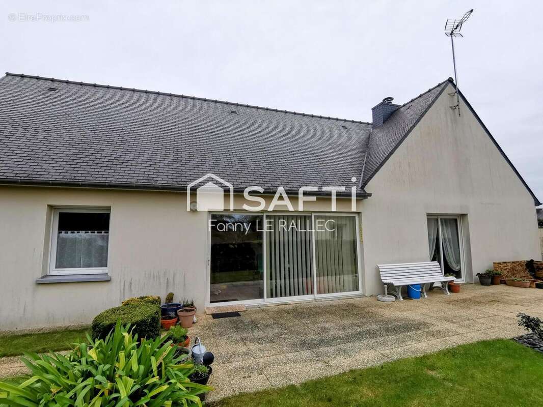 Photo 2 - Maison à PLOUGRESCANT