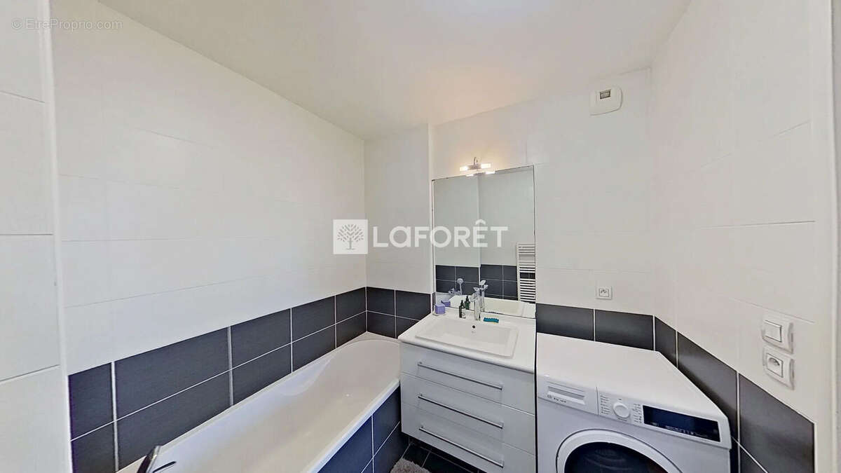 Appartement à LYON-8E