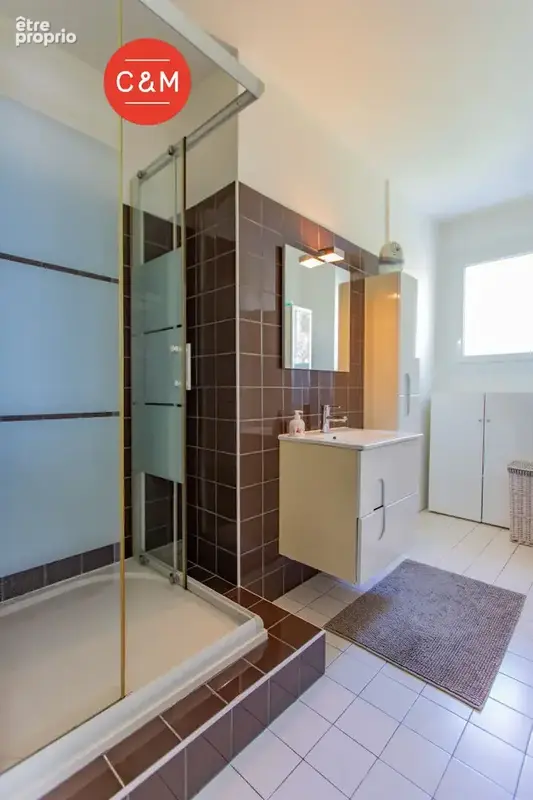 BOUGUENAIS - Maison 7 pièces 193 m² - photo 12