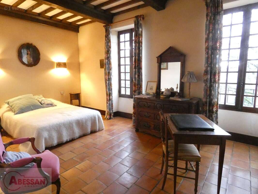 Maison à CORDES-SUR-CIEL