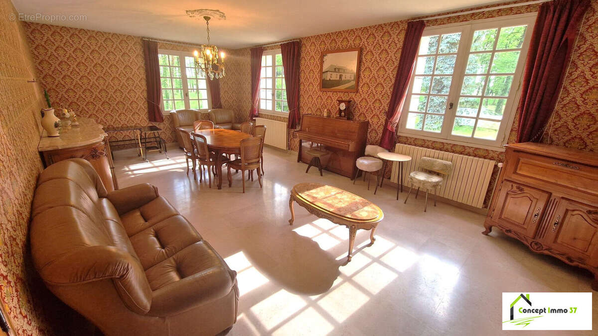 Maison 235 m² à Sainte-Maure-De-Touraine  - photo 4