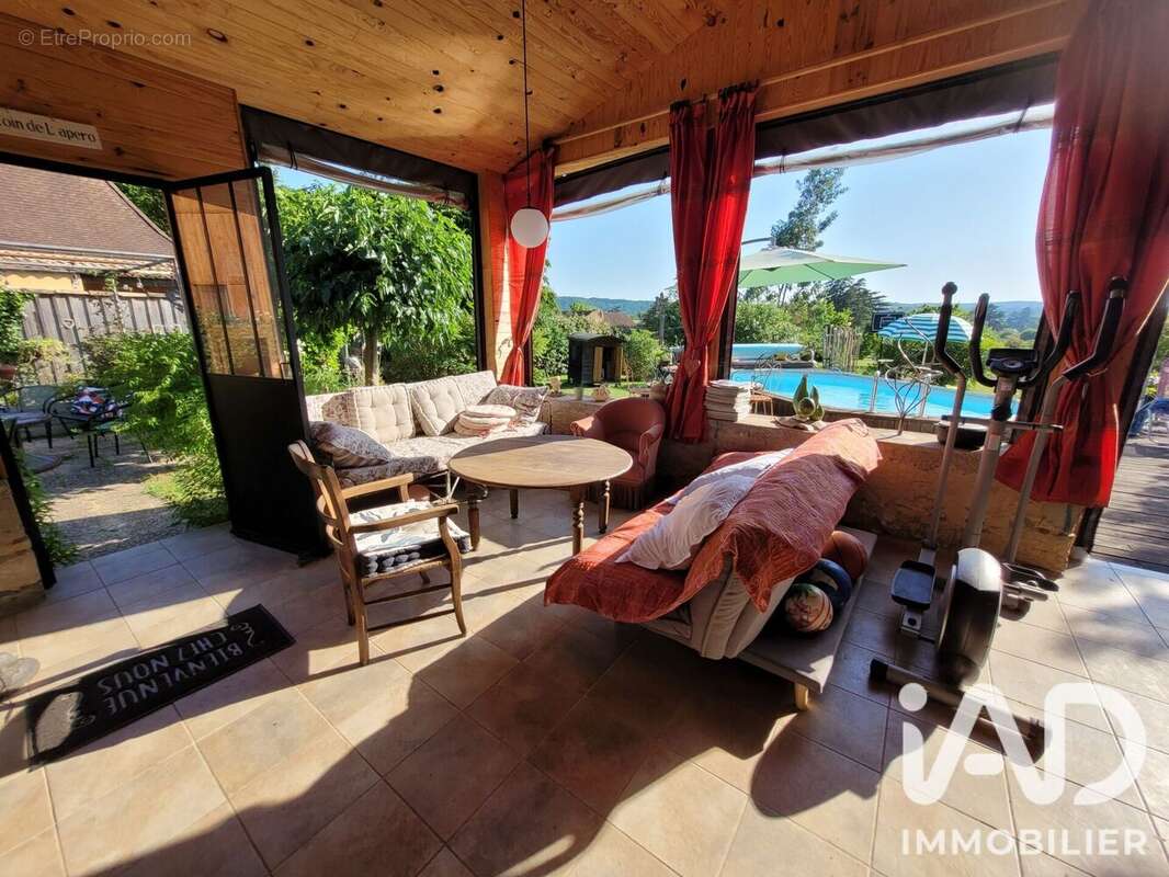 Maison 161 m² à Coux-Et-Bigaroque  - photo 9